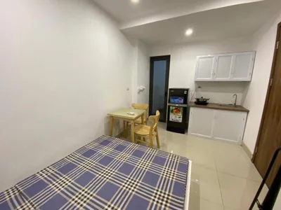 Chambre double avec salle de bains commune — Era Apartment Khuc Thua Du
