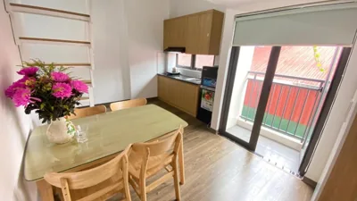 Era Apartment Khuc Thua Du – Photos 2
